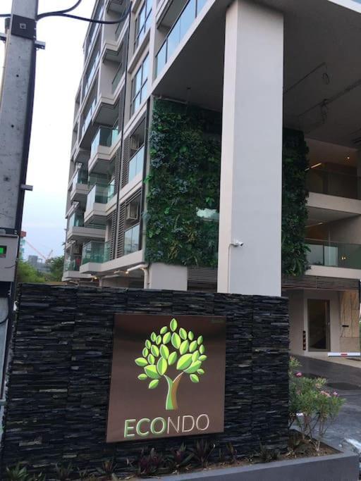 Lovely Condo With Swimming Pool. バンサレー エクステリア 写真
