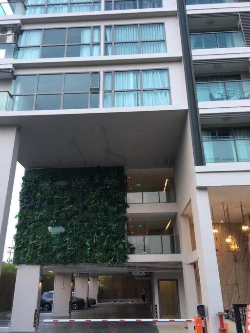 Lovely Condo With Swimming Pool. バンサレー エクステリア 写真